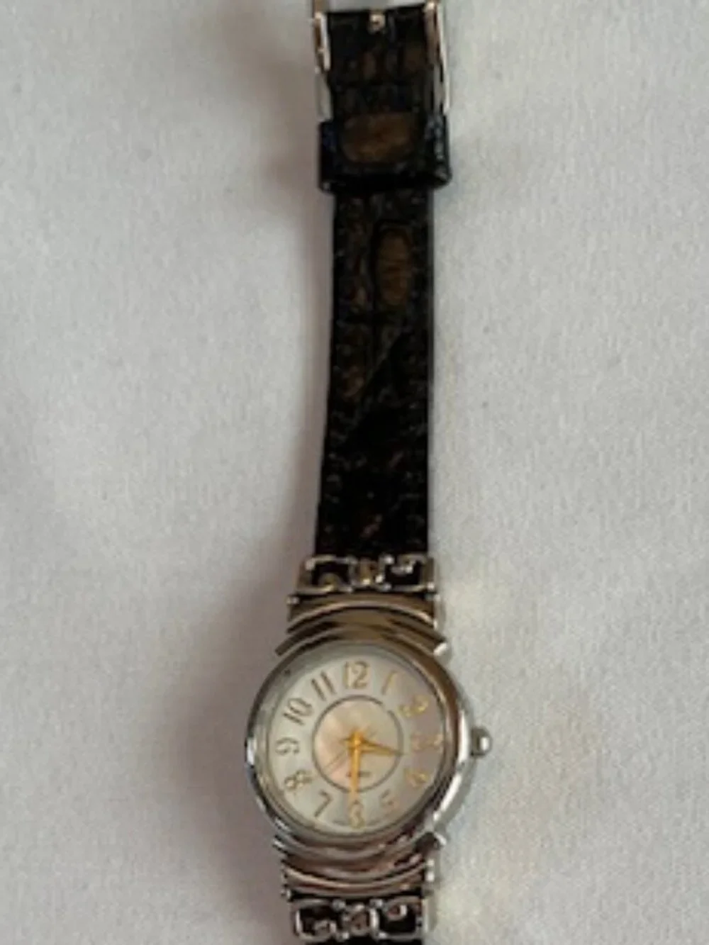 AVON | Two-sided Brown or Black Leather Band Reversible Watch-EUC-NEW Battery